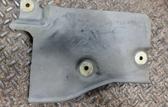 Exhaust heat shield