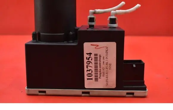 Audi A3 S3 8L Central locking vacuum pump 8L0862257K