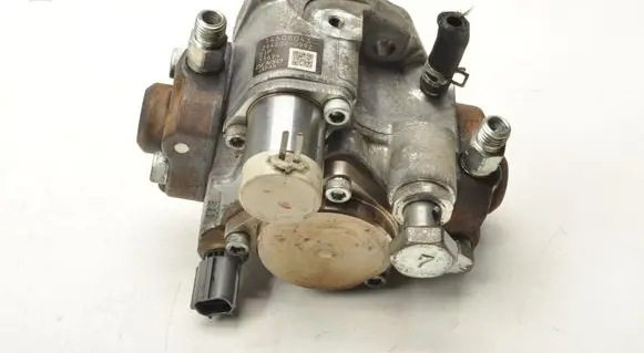 Peugeot 4008 Fuel injection high pressure pump 1460A043