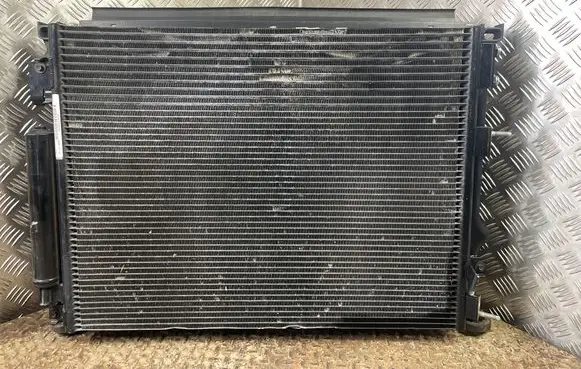 Dodge Challenger Radiator set M153904B M143308G 55111282AC
