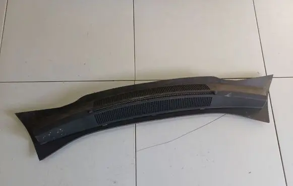 Opel Zafira B Wiper trim 13142034