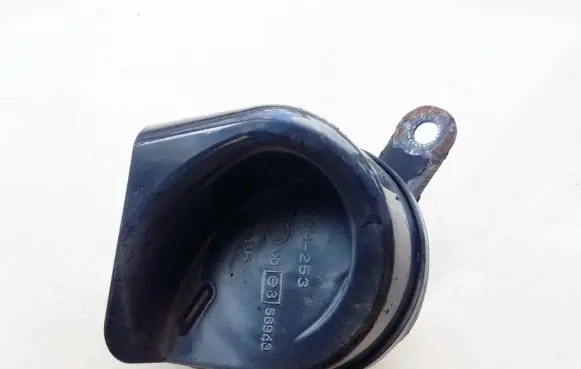 Honda Accord Horn signal E358943 UCH-253