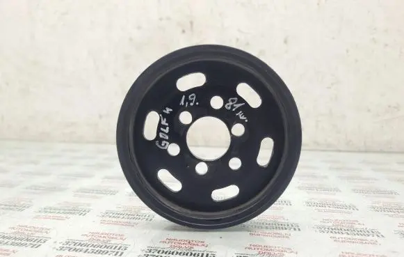Volkswagen Golf IV Power steering pump pulley 038145255B