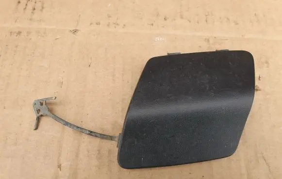 Renault Master III Front tow hook cap/cover 2221036424 EL017675
