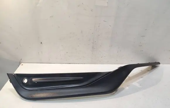 Volvo V60 Front bumper splitter molding 31425114