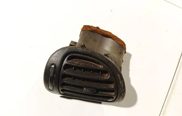Peugeot 206 Dash center air vent grill 9632184877