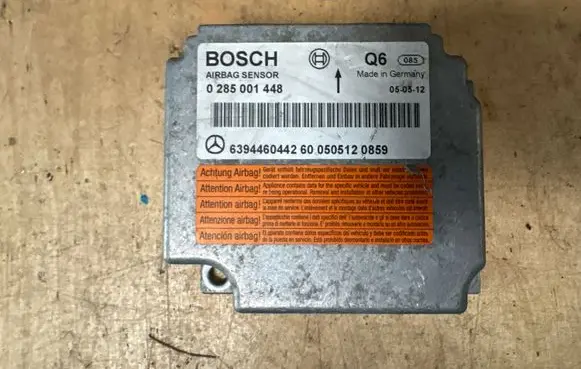 Mercedes-Benz Vito Viano W639 Airbag control unit/module 0285001448 6394460442
