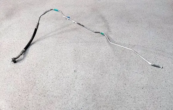 Ford Ka Air conditioning (A/C) pipe/hose J7BB19A704DC43 J7BB19A704DC