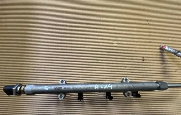 Audi A3 8Y Fuel main line pipe 05E133320B 04C906054C