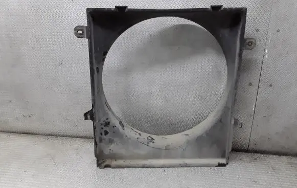 Ford Explorer Radiator cooling fan shroud