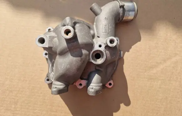 Ferrari 488 Pista Thermostat housing 316907