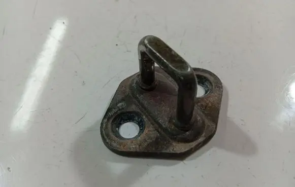 Toyota Avensis Verso Rear door lock loop/hook striker 