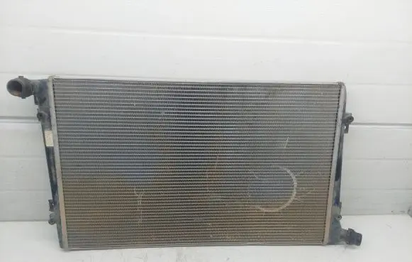 Volkswagen Caddy Coolant radiator F1582306833