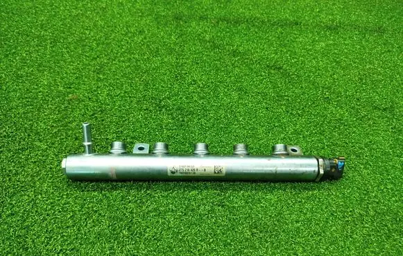 Fuel main line pipe