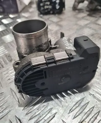 Renault Laguna III Throttle valve 8200330812