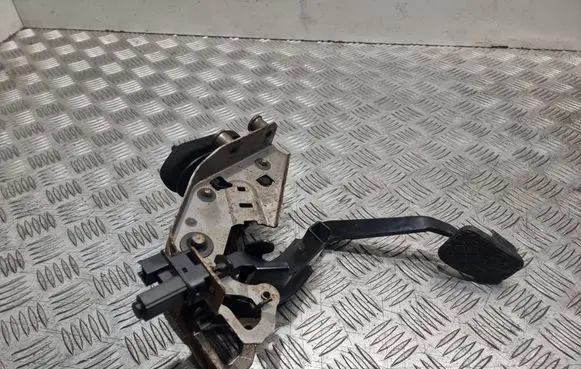 Ford Fiesta Clutch pedal C91EA22080812 KE044LUK