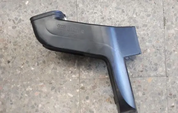 Audi A8 S8 D3 4E Cabin air duct channel 4E1819802B