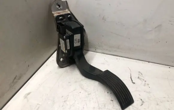 Hyundai Santa Fe Accelerator throttle pedal 0089A2B900