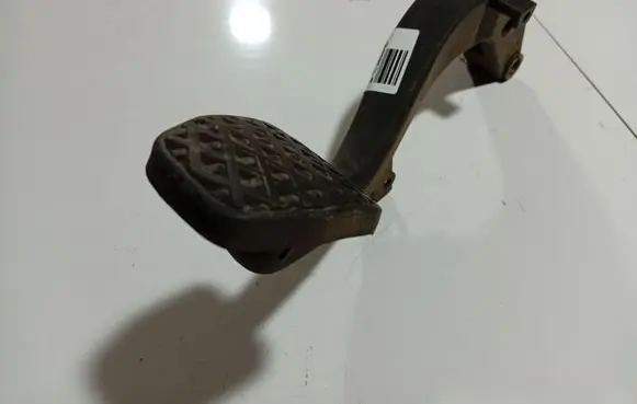BMW 1 E81 E87 Clutch pedal 