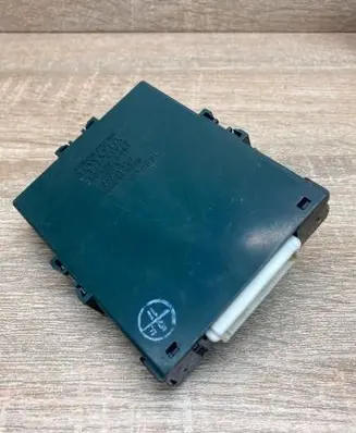 Toyota Prius (XW20) Gateway control module 8911147020 2324005081