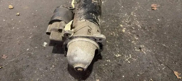 BMW 3 E46 Starter motor 1005821747