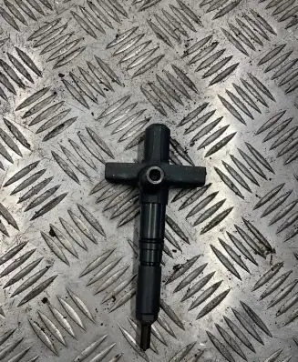Mitsubishi Pajero Fuel injector 484411