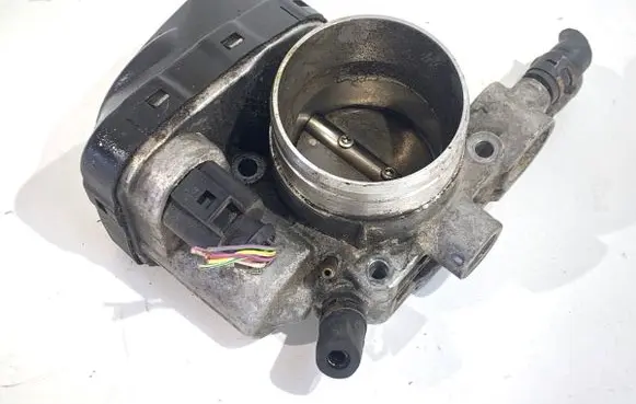 Audi A4 S4 B6 8E 8H Engine shut-off valve 06B133062D