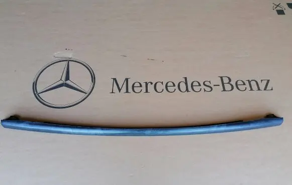 Audi A8 S8 D4 4H Trunk/boot lower side trim panel 4D0813725B