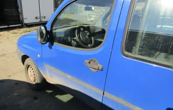 Fiat Doblo Front door 