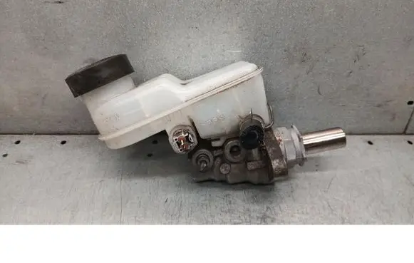 Toyota Yaris Verso Master brake cylinder 
