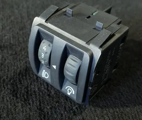 Renault Scenic II - Grand scenic II Headlight level height control switch 2Q0121805B 08802012