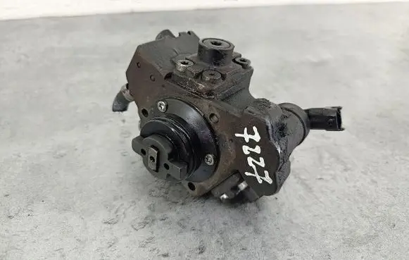 Fiat Grande Punto Fuel injection high pressure pump