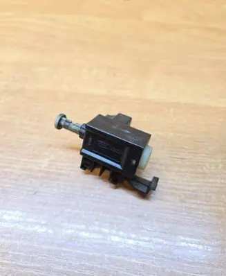 Volvo XC70 Clutch pedal sensor 6G9T11A152AA