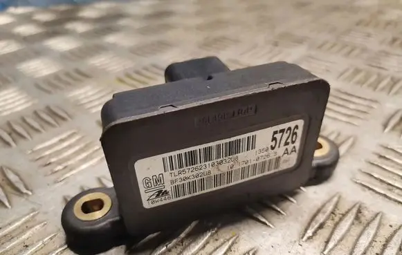 Opel Insignia A Yaw turn rate sensor 13505726