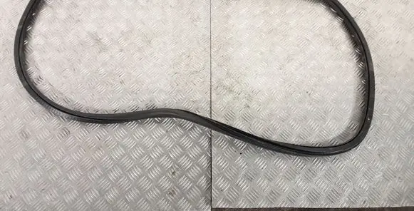 Volvo V40 Cross country Front door rubber seal