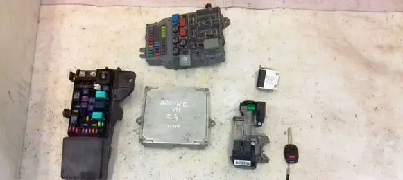 Honda Accord Engine ECU kit and lock set 