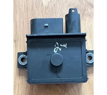 BMW 3 E46 Glow plug pre-heat relay 7801200