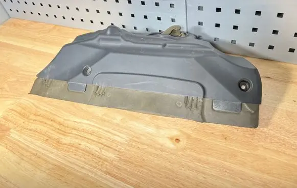 BMW X3 E83 Engine cover (trim) 7796092