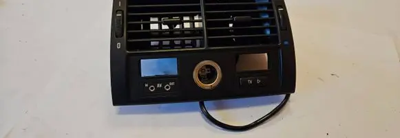 BMW X5 E53 Rear air vent grill 8409081 8370911 8370910
