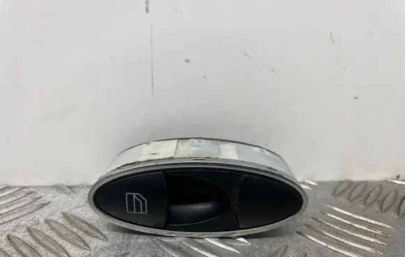 Mercedes-Benz E W211 Electric window control switch A2118202342
