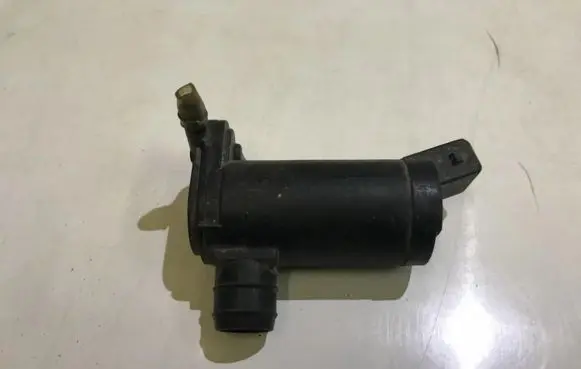 Peugeot 206 Windscreen/windshield washer pump