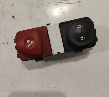 Renault Scenic II - Grand scenic II Hazard light switch 8200095493