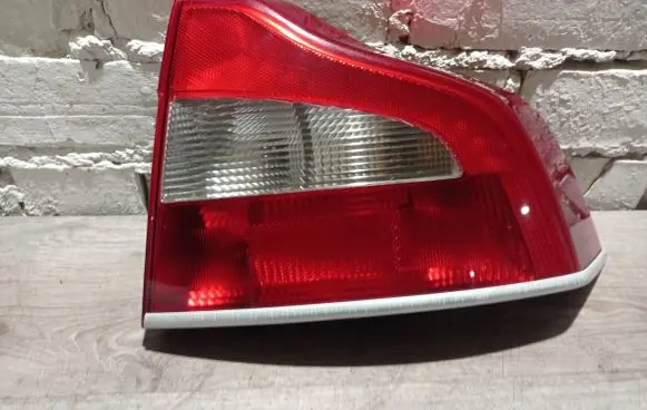 Volvo S80 Rear/tail lights 162516