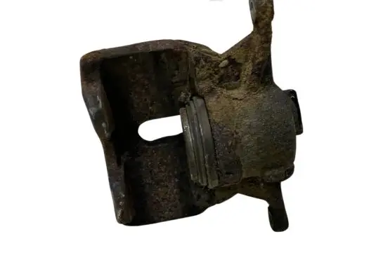 Volkswagen Golf VII Front brake caliper