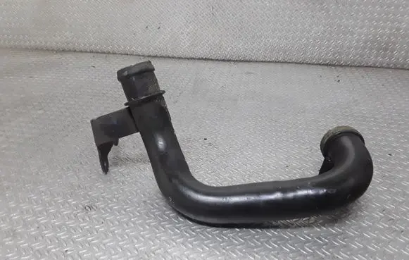 Volkswagen Touareg I Engine coolant pipe/hose