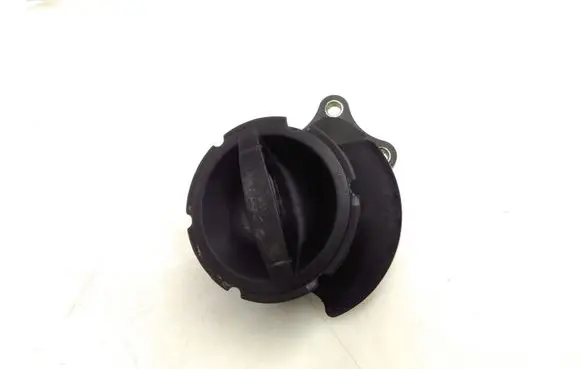 Volvo XC60 Oil fill pipe 31330189