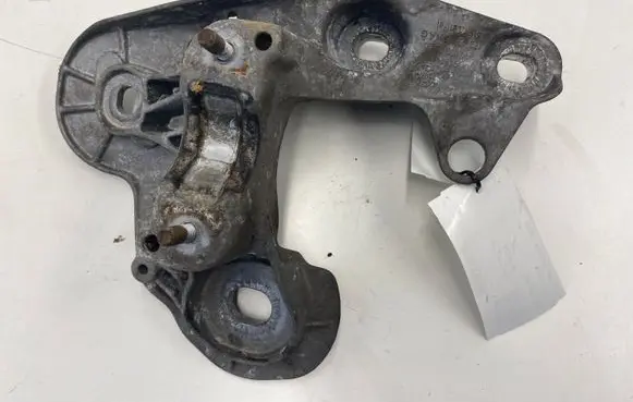 Audi A6 S6 C6 4F Engine mounting bracket 4F0199351AG