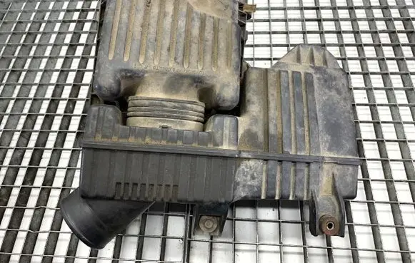 Air filter box