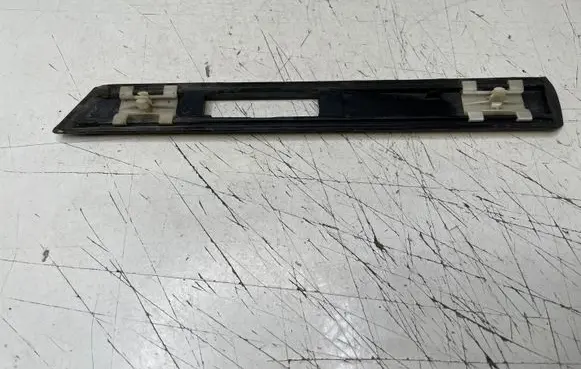 BMW 7 E38 Fender trim (molding) 8165219 8208387