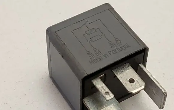 Audi A3 S3 8L Other relay 1J0906381B